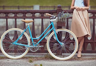 Blaues Nostalgiefahrrad