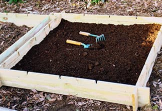 Fertiges Beet bereit für die Saat