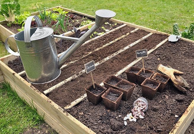 Unterteiltes Hochbeet