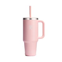 Rosa Thermobecher mit Griff und Strohhalm, Markenlogo auf der Vorderseite