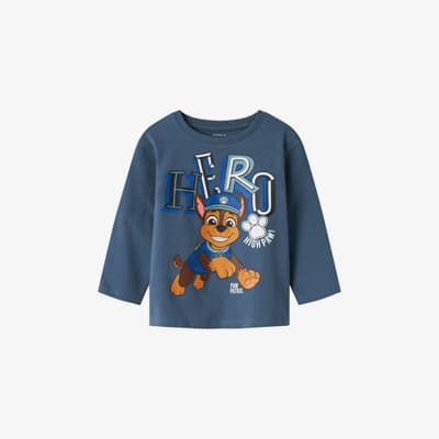 Blaues Langarmshirt für Kinder mit Paw Patrol Hund und dem Schriftzug "Hero"